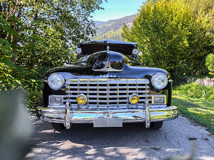 Verkauf - Dodge Custom (Serie D24) Four-Door Sedan Flathead 1948