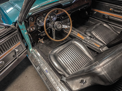 Verkauf - Ford Mustang Convertible 1968 J-Code 302 cui California Special Tribute in blau