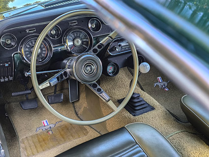 Verkauf - Ford Mustang Fastback GT 1967, K-Code HiPo manual transmission, dark moss green